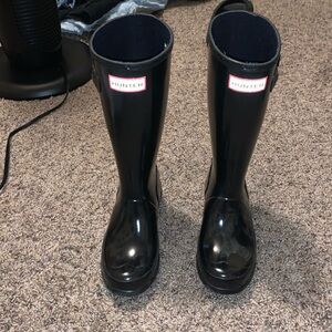 Like new! Black Hunter boots